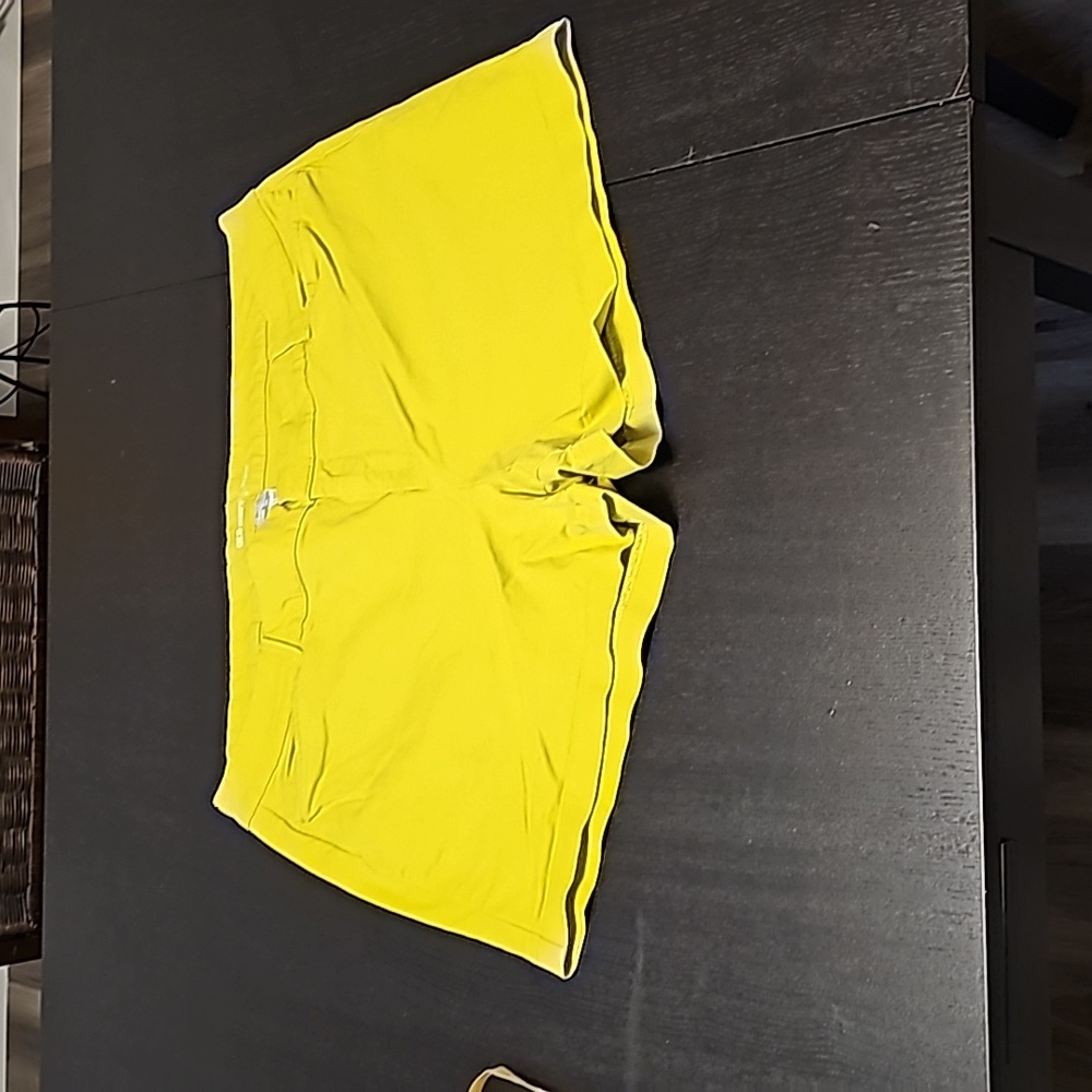 OLD NAVY Pixie Fit shorts